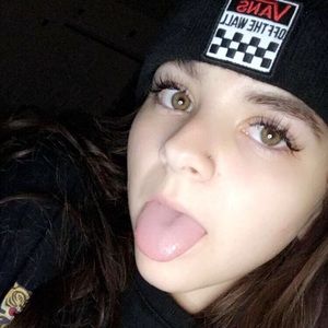 Meet your Posher, Tina